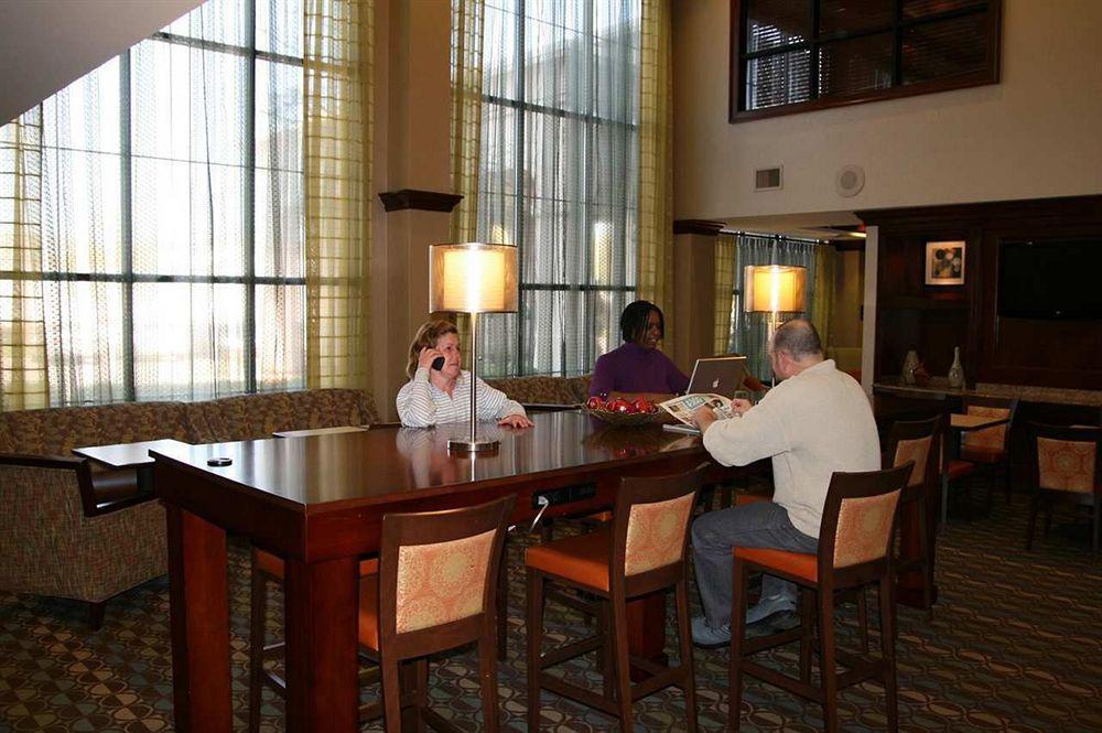 Hotel Hampton 3*