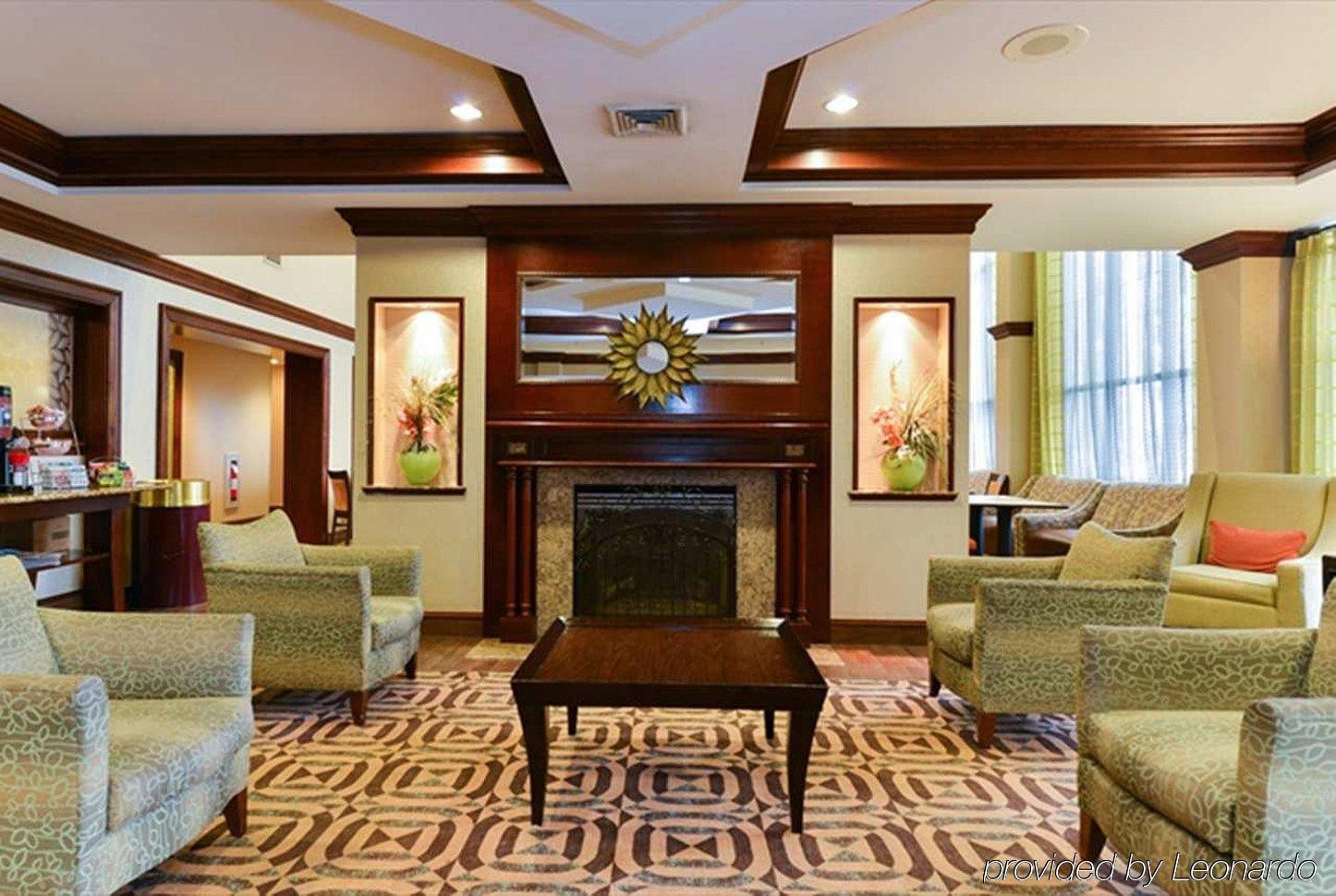 Hampton Hotel 3*