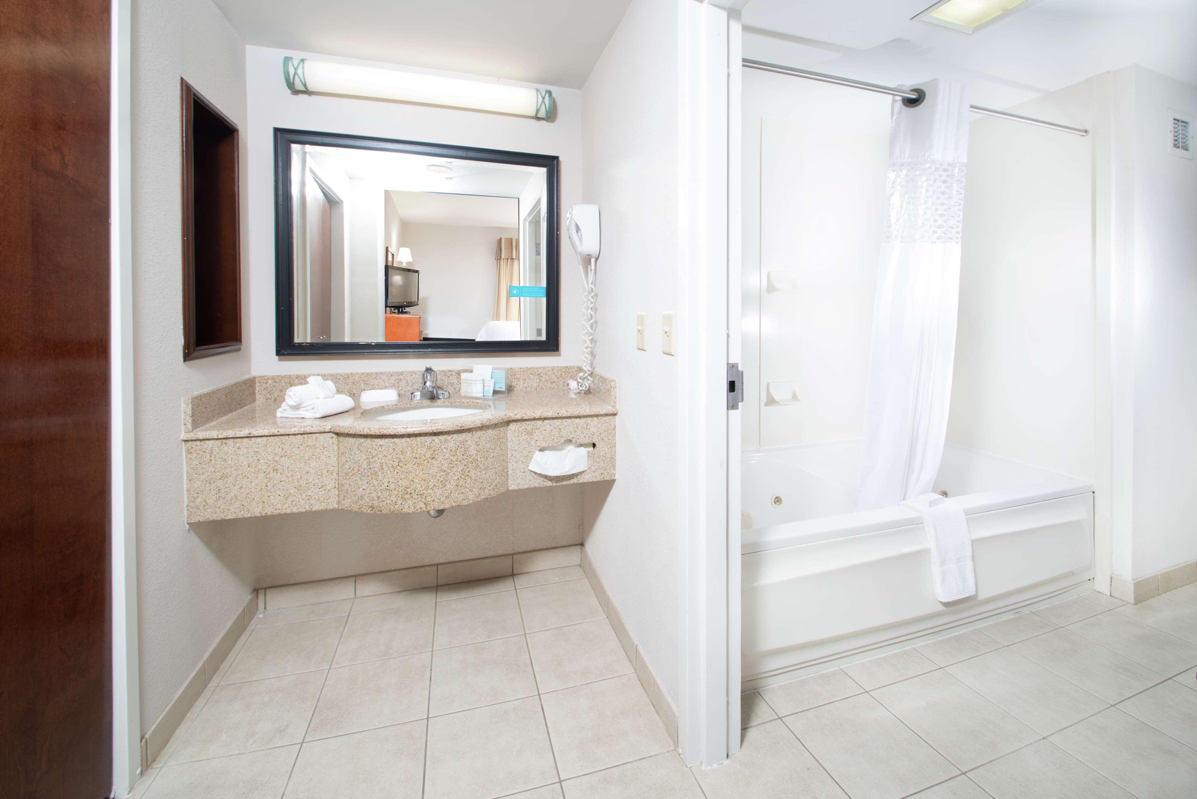 Hampton Hotel 3*