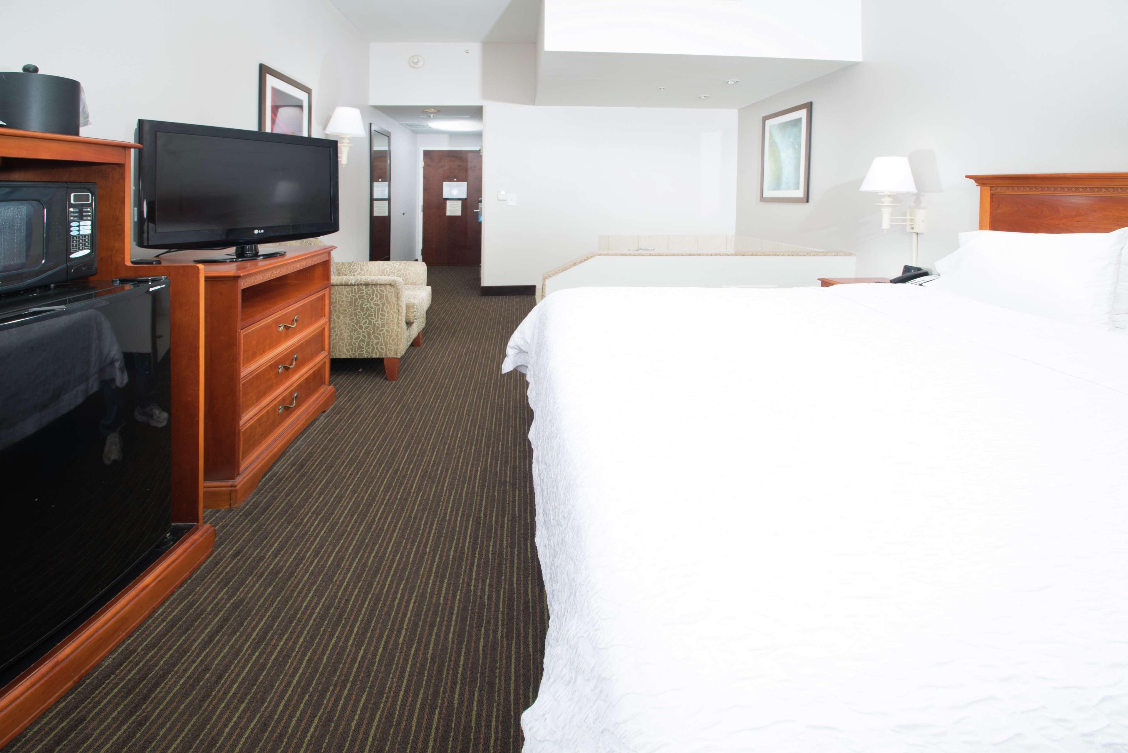 Hampton 3*