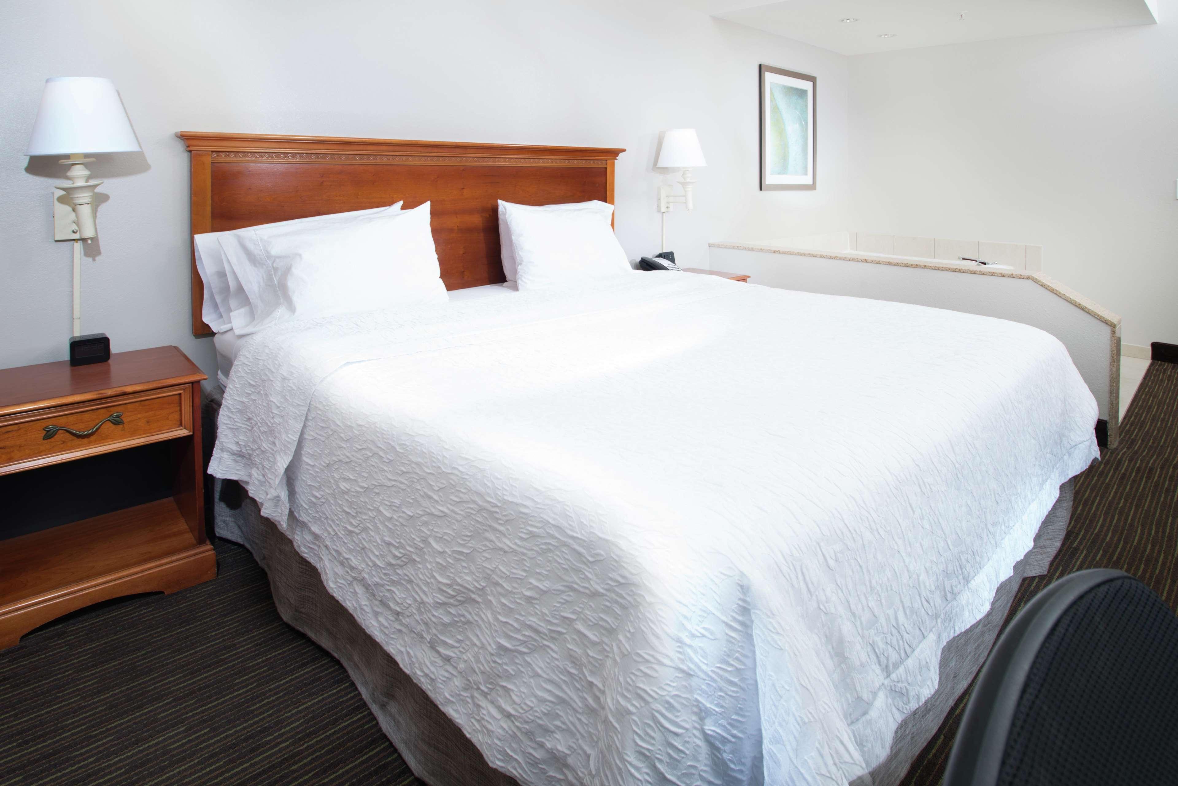 Hampton Hotel 3*